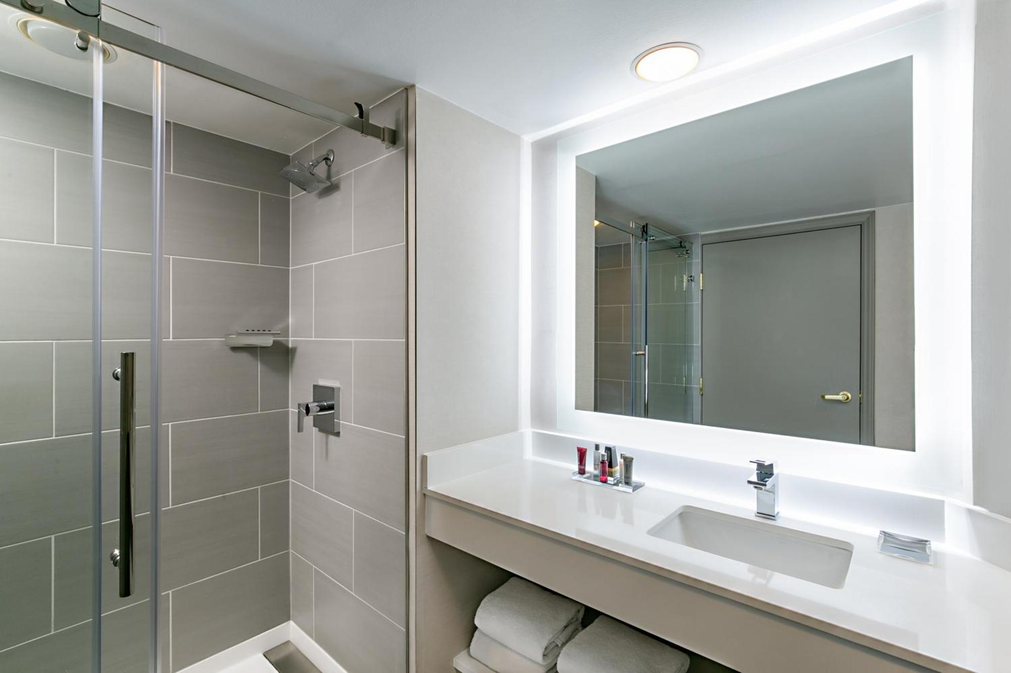 Marriott Dallas Las Colinas Ирвинг Экстерьер фото
