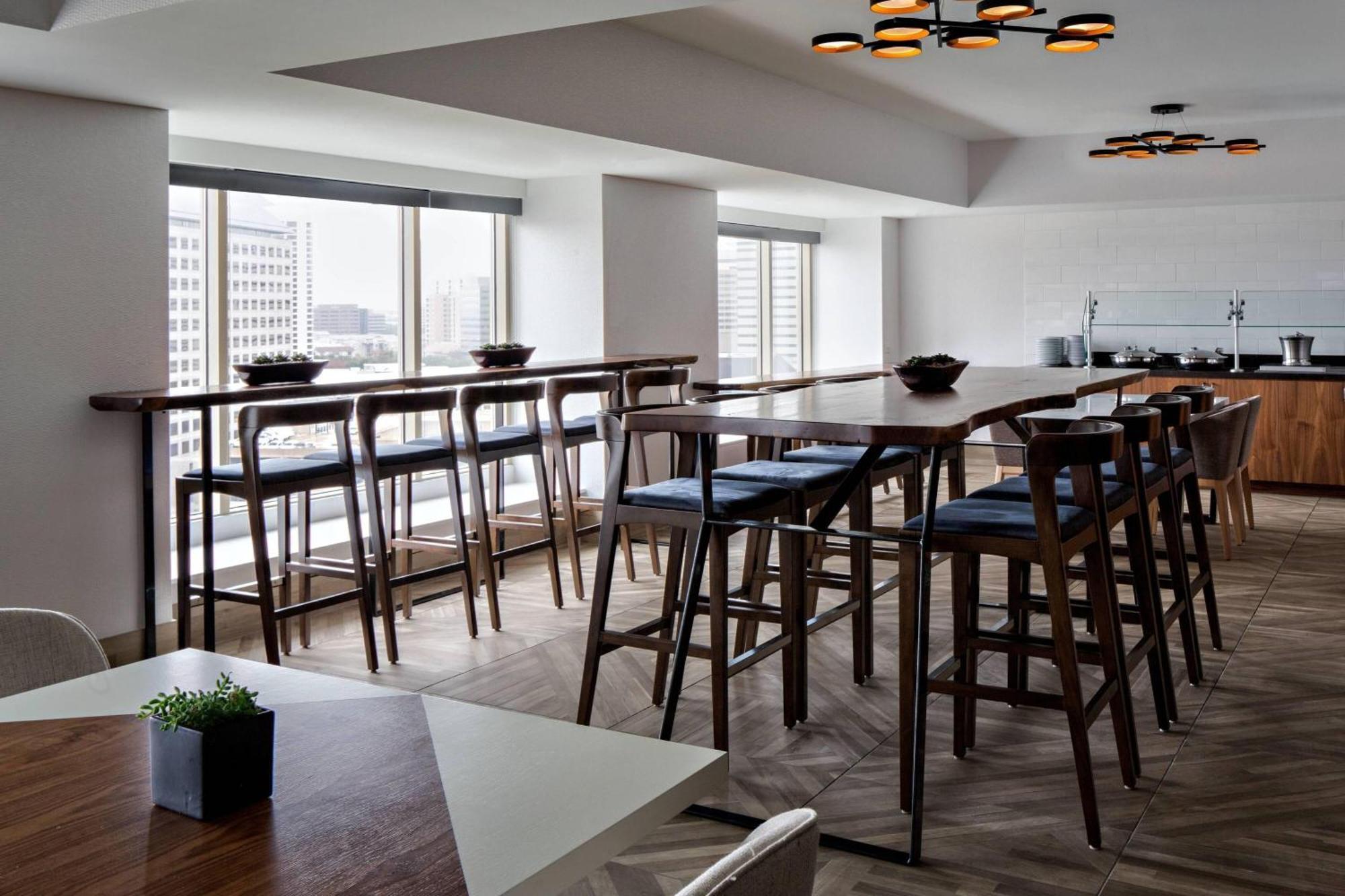 Marriott Dallas Las Colinas Ирвинг Экстерьер фото